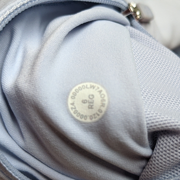 Lululemon lined shorts - Picture 3 of 5